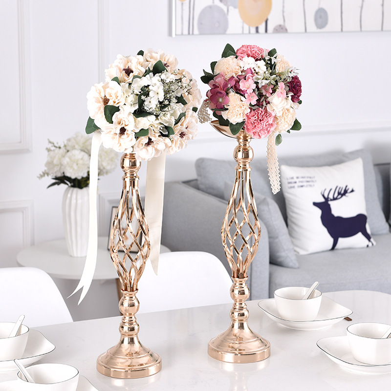 Metal Twisted Candlestick Home - đánh giá và giá Candle Supplies Europe